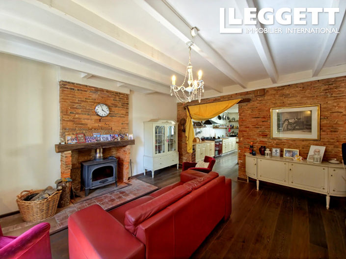 Image No.2-4 Bed House for sale