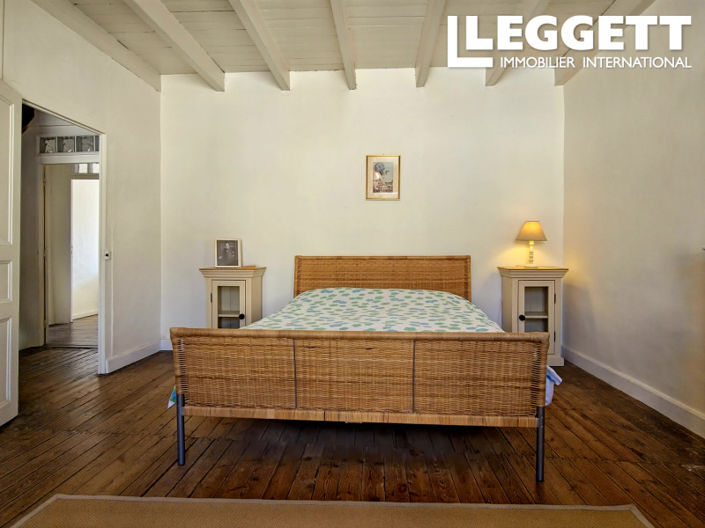 Image No.3-4 Bed House for sale