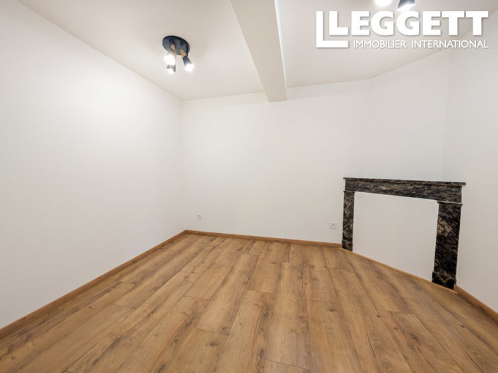 Image No.4-2 Bed House for sale