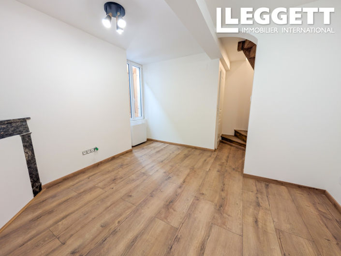 Image No.5-2 Bed House for sale