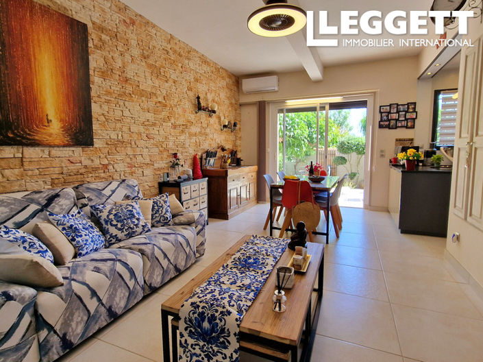 Image No.2-4 Bed House for sale