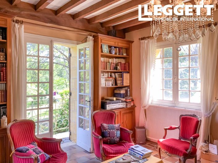 Image No.6-5 Bed House for sale