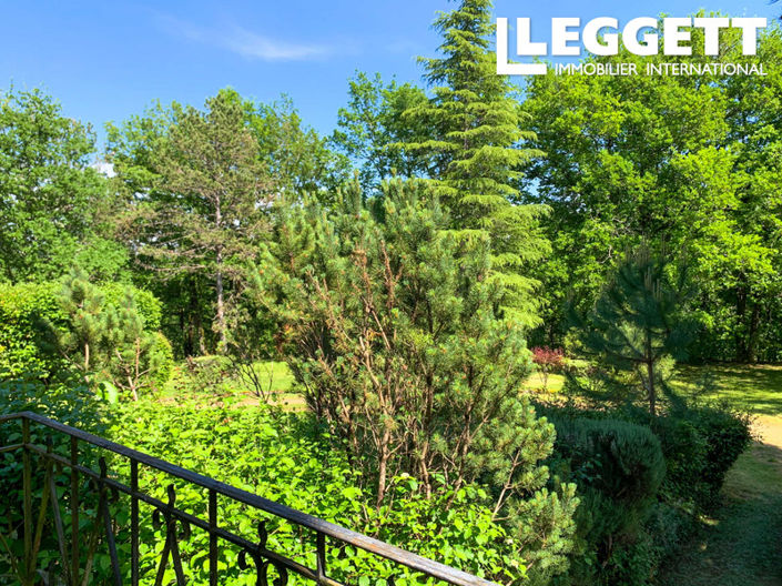 Image No.7-5 Bed House for sale