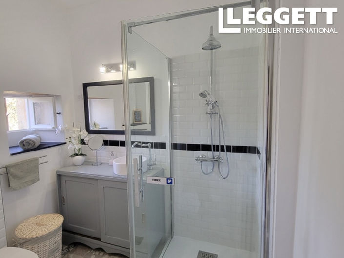 Image No.9-7 Bed House for sale