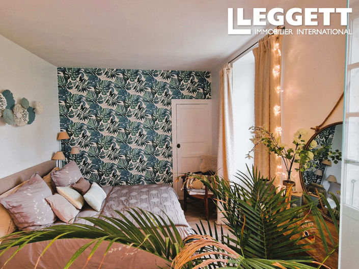 Image No.7-4 Bed House for sale