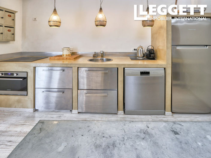 Image No.6-4 Bed House for sale