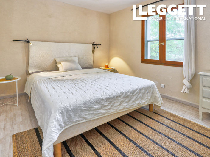 Image No.7-4 Bed House for sale