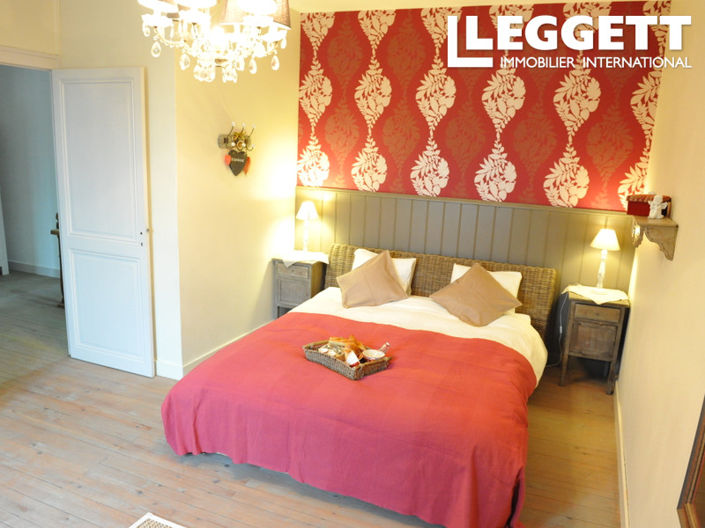 Image No.9-3 Bed House for sale