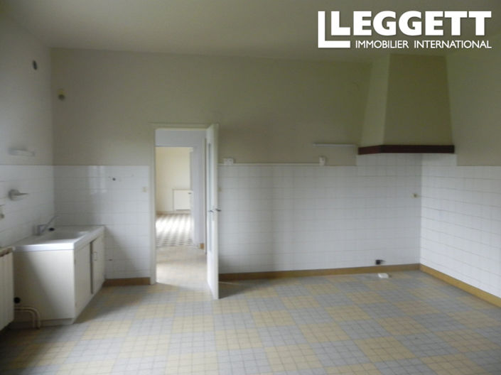 Image No.4-6 Bed House for sale