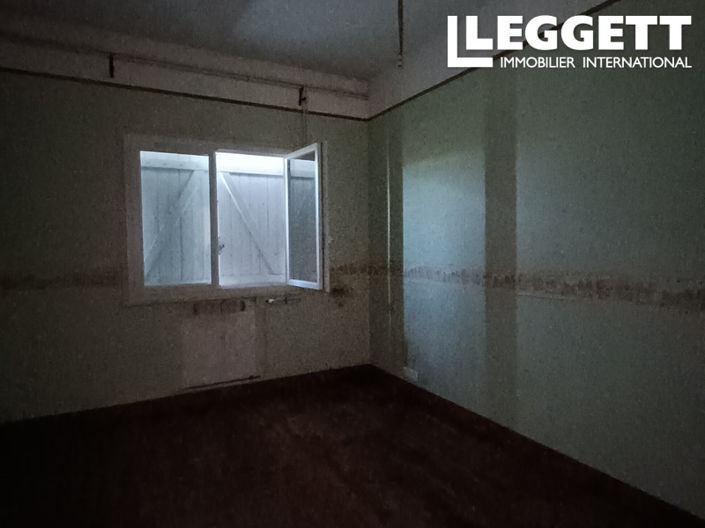 Image No.7-6 Bed House for sale