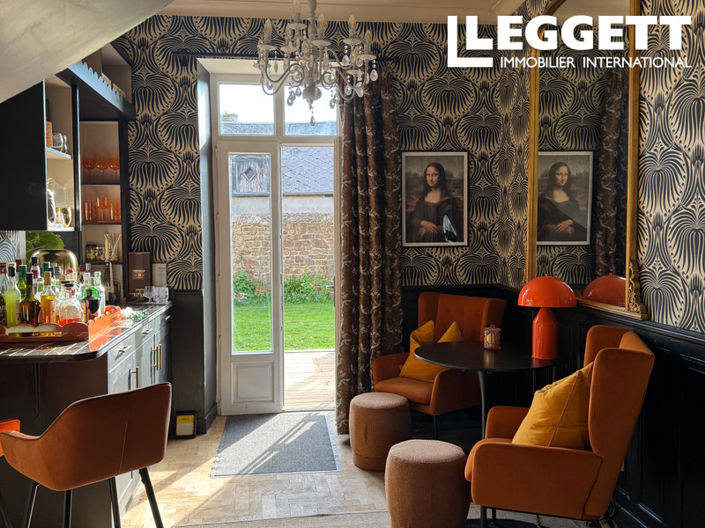 Image No.9-5 Bed House for sale