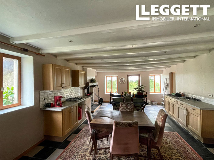 Image No.6-3 Bed House for sale