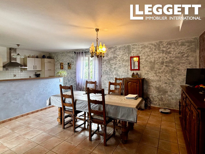 Image No.10-4 Bed House for sale