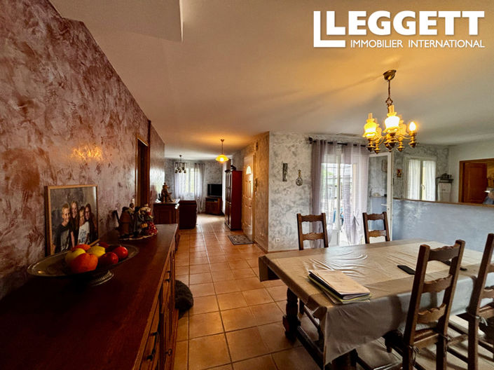 Image No.9-4 Bed House for sale