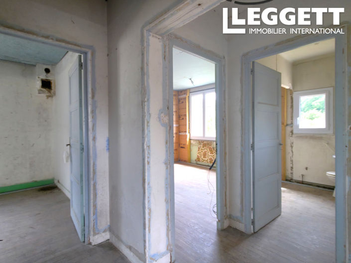 Image No.6-4 Bed House for sale