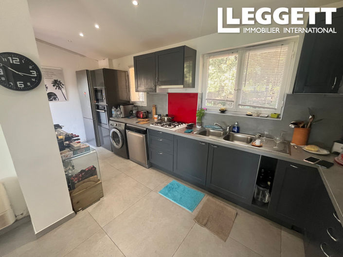 Image No.6-3 Bed House for sale