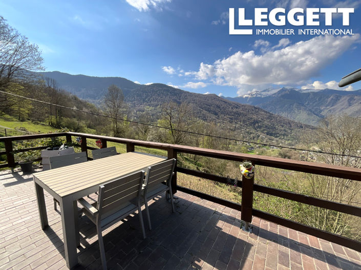 Image No.2-6 Bed House for sale