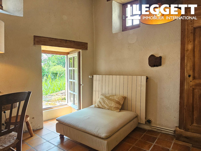 Image No.6-4 Bed House for sale