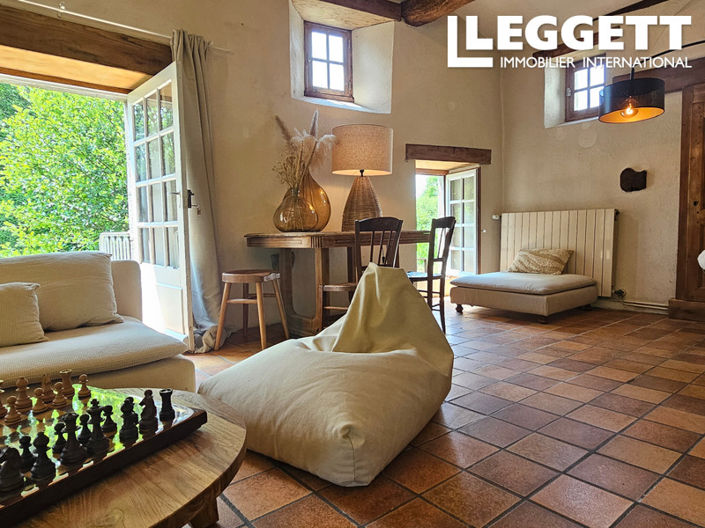 Image No.8-4 Bed House for sale