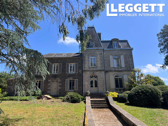 Image No.1-Châteaux de 8 chambres à vendre à Beauficel