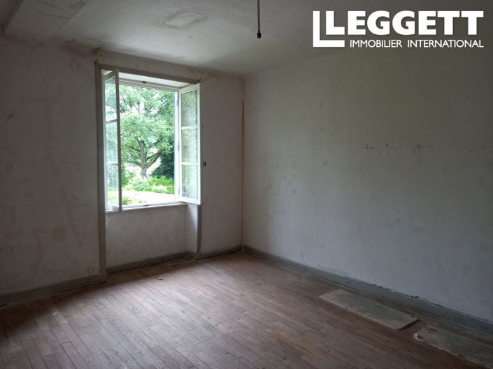 Image No.9-5 Bed House for sale