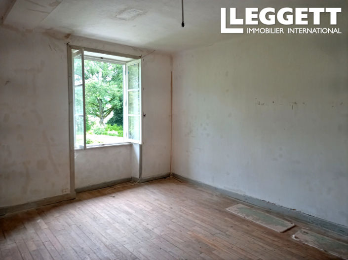 Image No.9-5 Bed House for sale