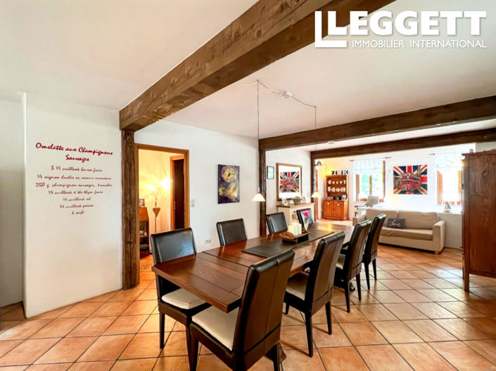 Image No.2-4 Bed House for sale