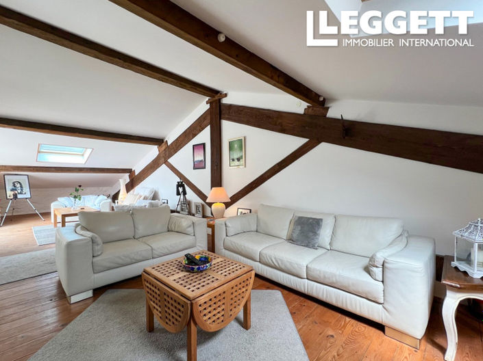 Image No.6-4 Bed House for sale