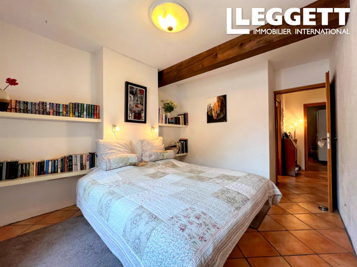 Image No.7-4 Bed House for sale