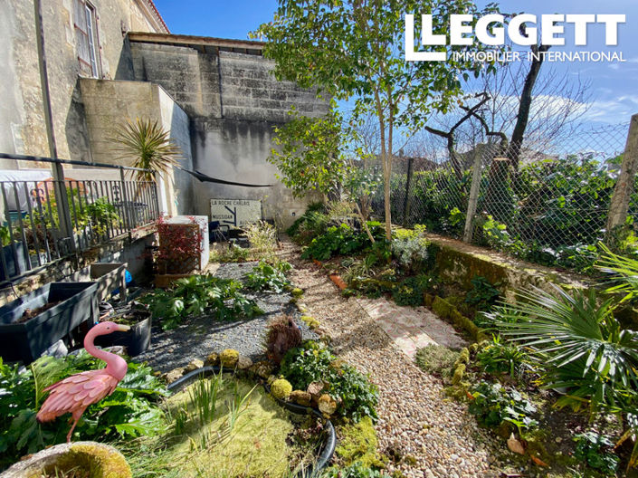 Image No.10-3 Bed House for sale