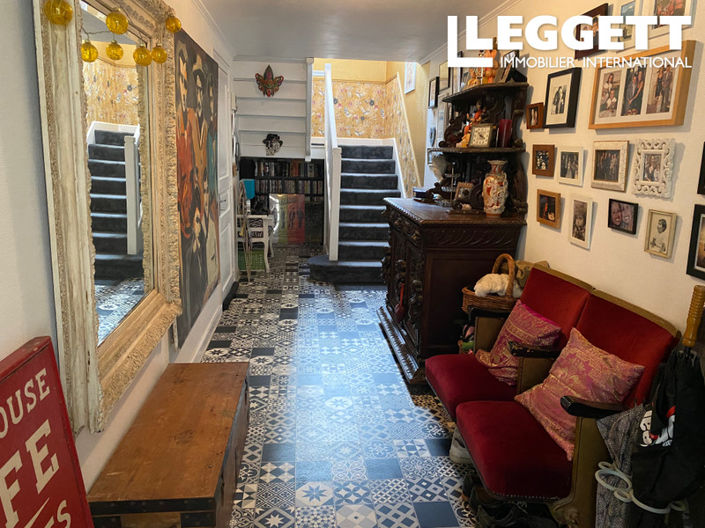 Image No.8-3 Bed House for sale