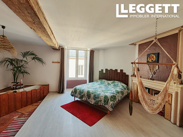 Image No.5-2 Bed House for sale