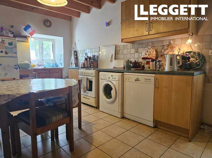 Image No.2-4 Bed House for sale