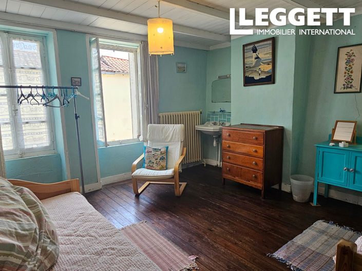 Image No.7-4 Bed House for sale