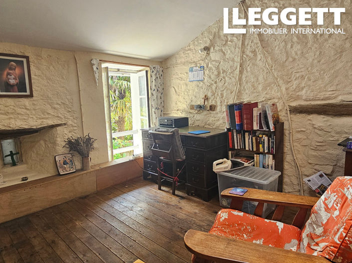 Image No.8-4 Bed House for sale