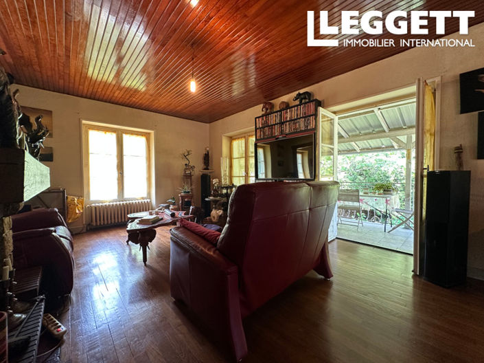 Image No.8-4 Bed House for sale