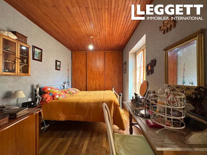 Image No.9-4 Bed House for sale