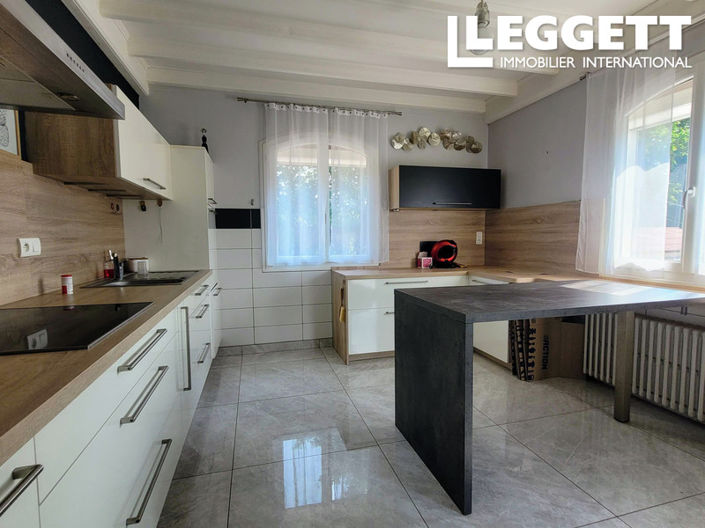 Image No.3-5 Bed House for sale