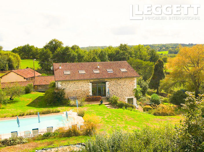 Image No.2-Maison de 7 chambres à vendre à Bussière-Badil