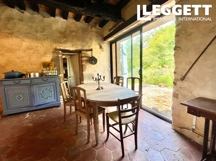 Image No.1-3 Bed House for sale