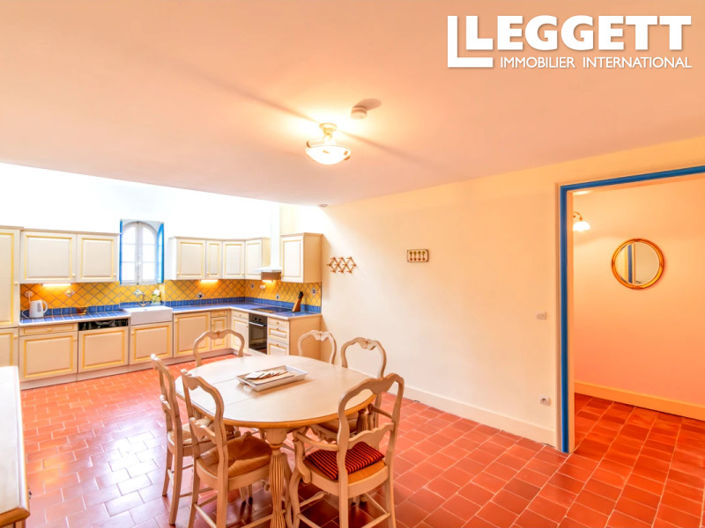 Image No.9-3 Bed Apartment for sale