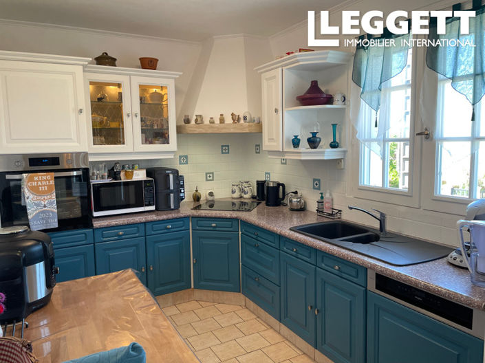 Image No.5-4 Bed House for sale