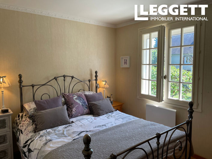 Image No.8-4 Bed House for sale