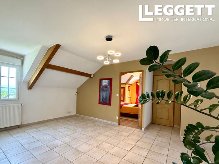 Image No.10-4 Bed House for sale