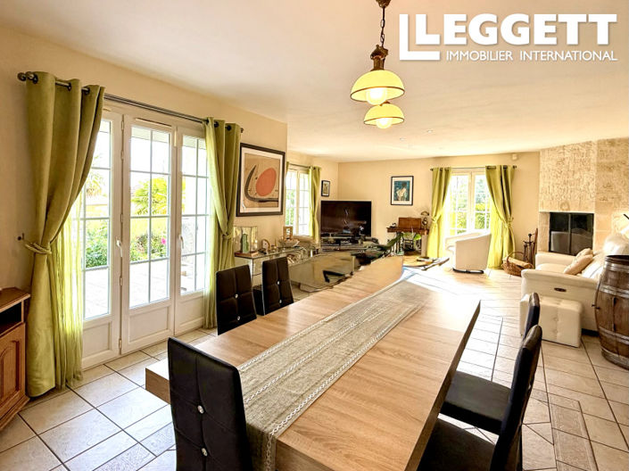 Image No.6-4 Bed House for sale