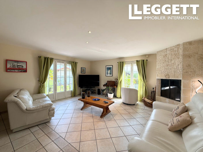 Image No.8-4 Bed House for sale