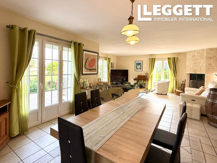 Image No.8-4 Bed House for sale