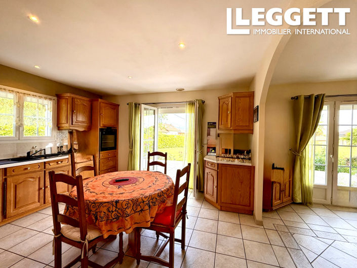 Image No.8-4 Bed House for sale