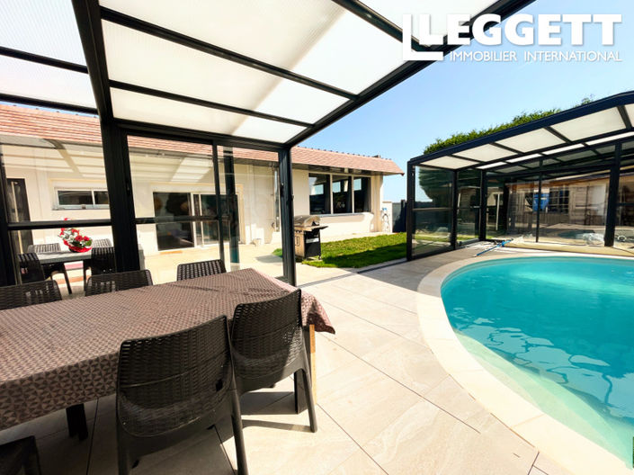 Image No.1-4 Bed House for sale
