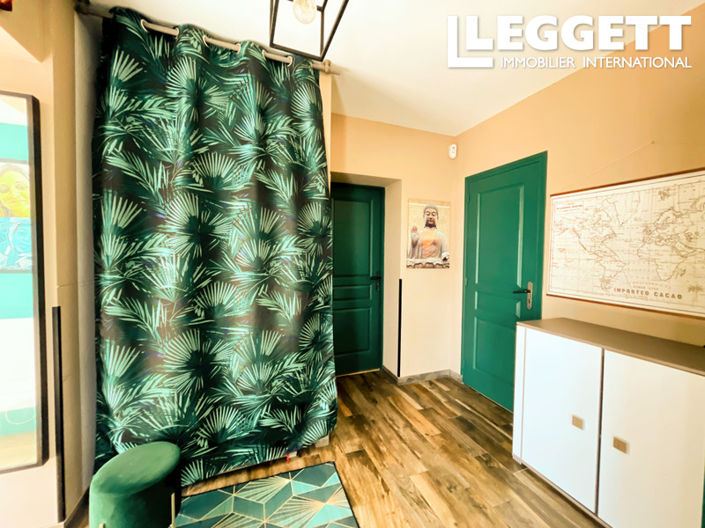 Image No.9-4 Bed House for sale